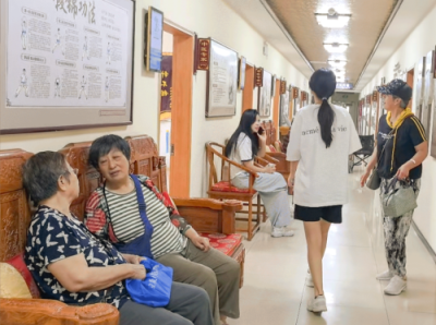 北京京通医院,京通医院中医科走廊